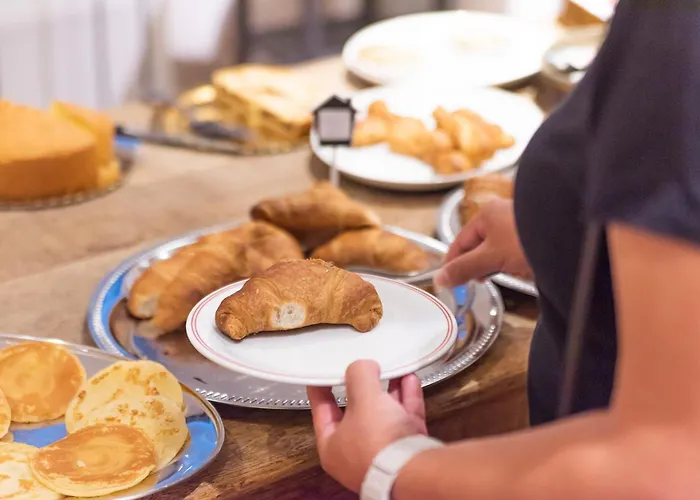 センチュリー ホテル 3*