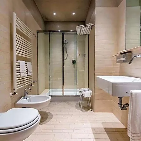 Century Hotel 3*